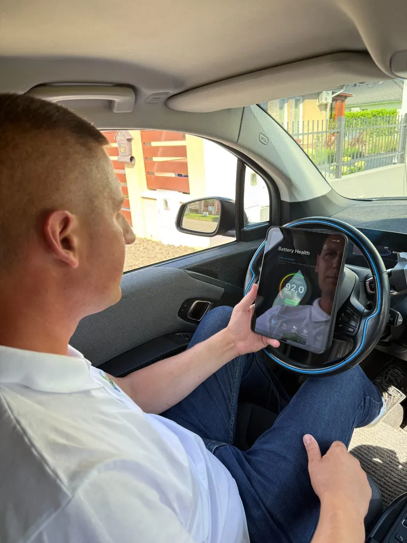 LAUNCH diagnosztikai műszer BMW i3-ban