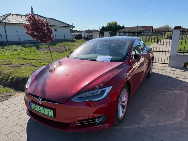 Felmért használt elektromos autó a kiszállás helyszínén